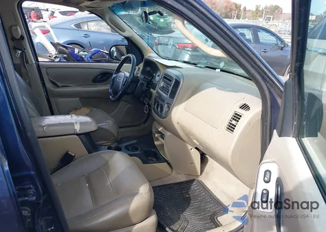 2003 Ford Escape Xlt from USA, damaged, VIN 1FMYU03103KA70873